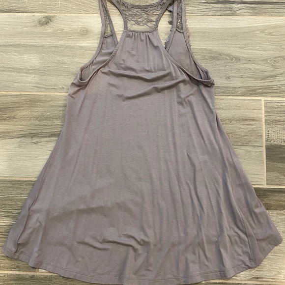 Lush Tank Top - Picture 3 of 3